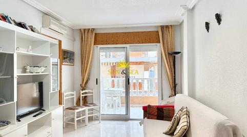 Foto 3 de Piso de alquiler en El Acequión, Torrevieja