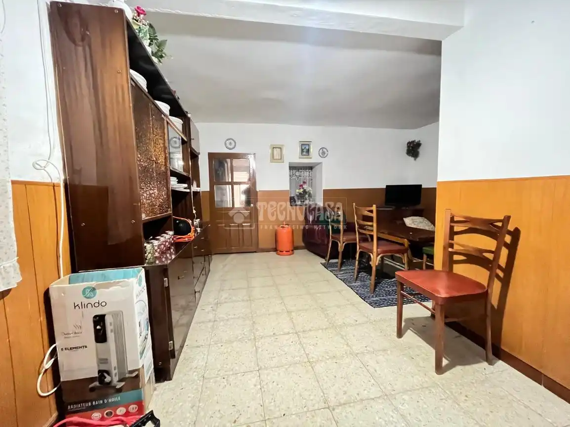 Sala d'estar de Casa adosada en venda en Alcaudete de la Jara