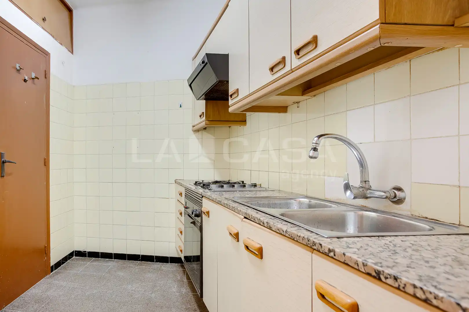 Küche von Wohnung zum Verkauf in Barcelona mit Balkon
