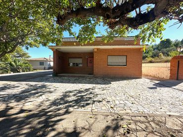 Casa con giardino in vendita a Sant Josep - Zona Hospital