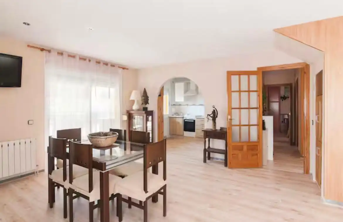 Menjador de Casa o xalet en venda en Olivella amb Aire condicionat, Jardí privat i Terrassa