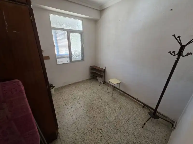 Wohnung zum Verkauf in Plasencia mit Privatgarten und Balkon
