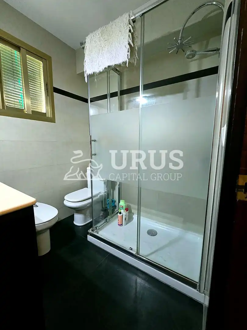 Baño de Piso de alquiler en Córdoba con Terraza