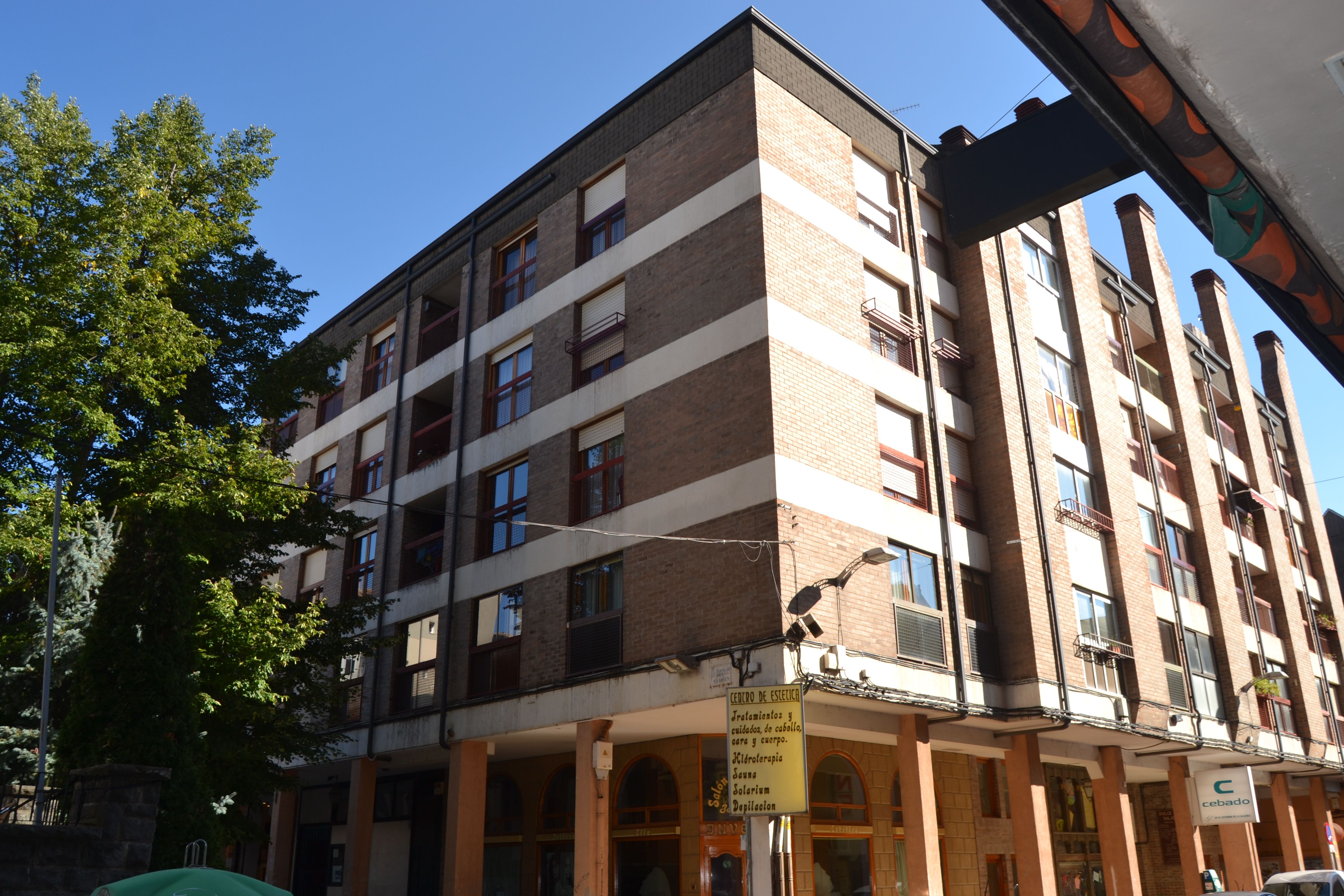 Exterior view of Flat for sale in Jaca  with Heating and Terrace