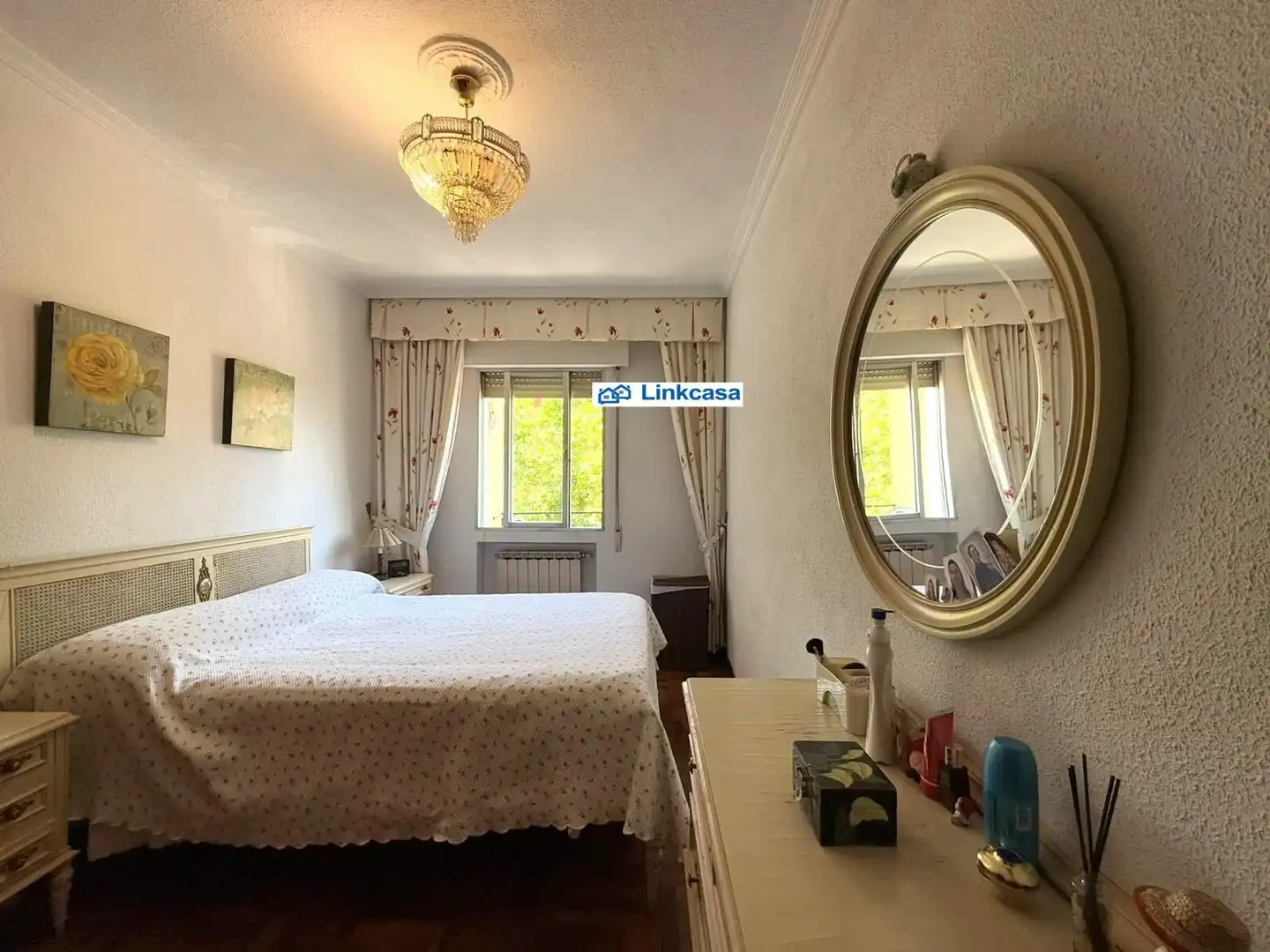 Habitación de Piso en venta en Madrid con Calefacción, Terraza y Alarma