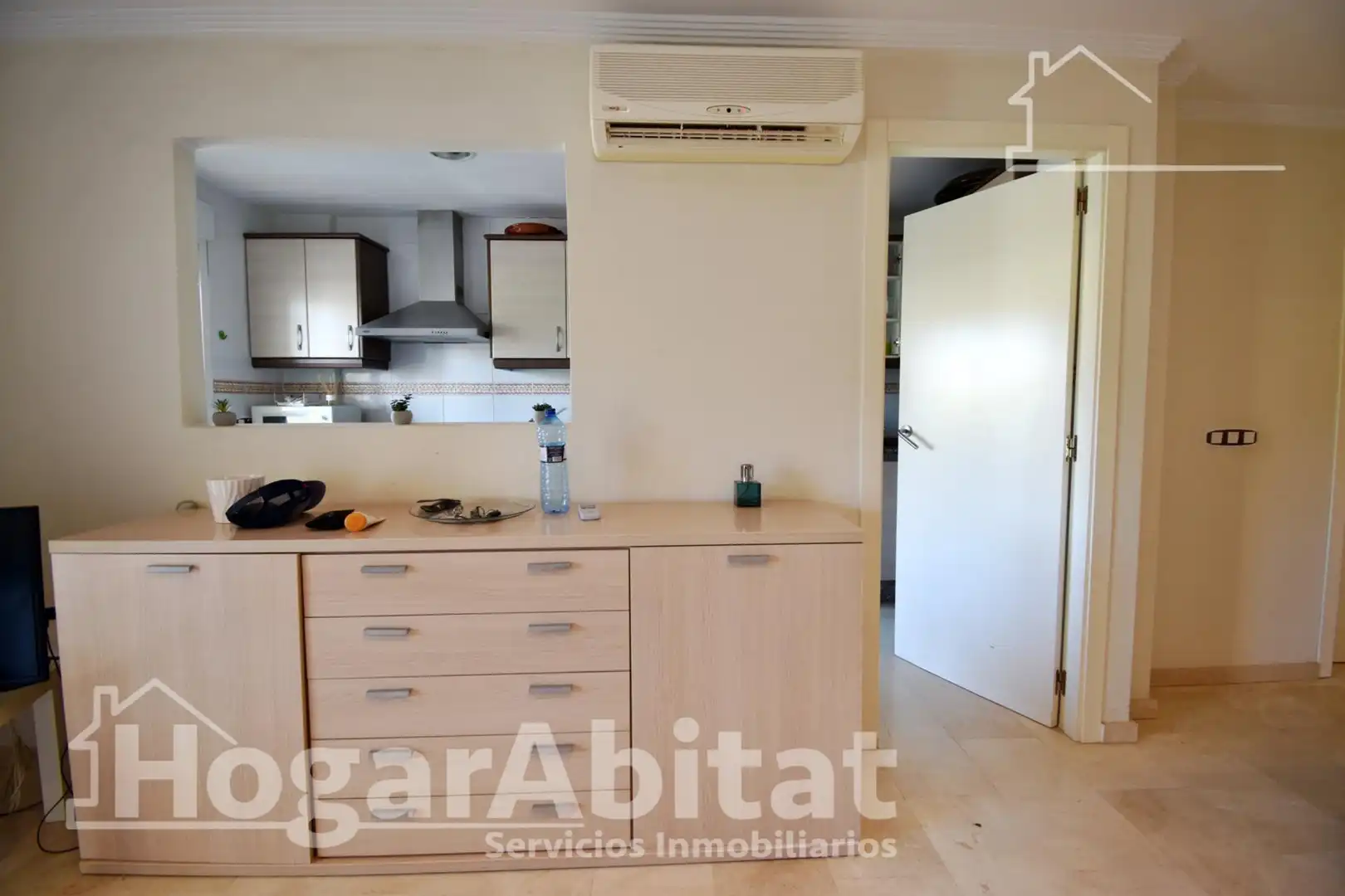 Cuina de Casa adosada en venda en Oliva amb Aire condicionat, Jardí privat i Terrassa