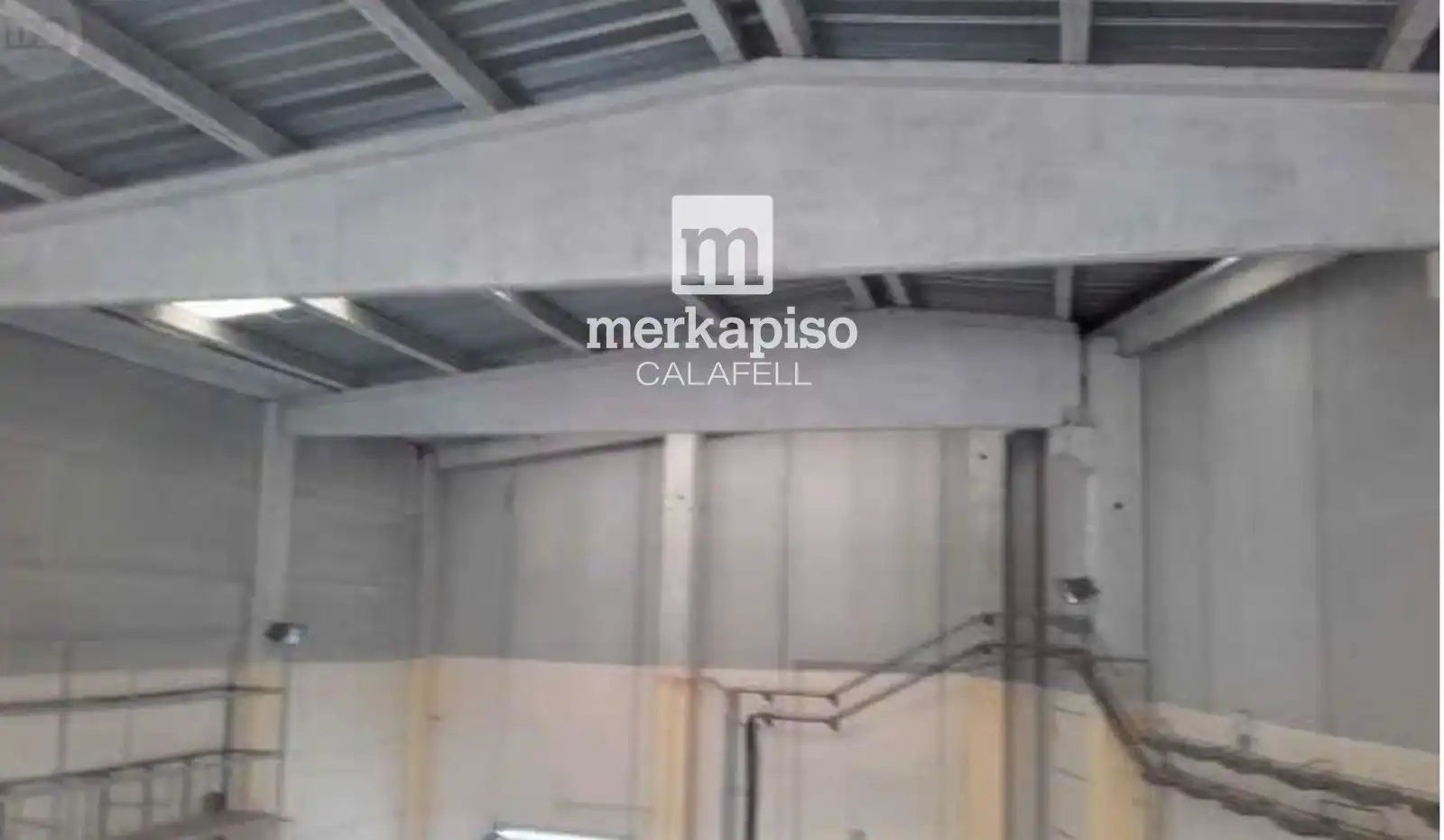 Vista exterior de Nave industrial en venta en El Vendrell