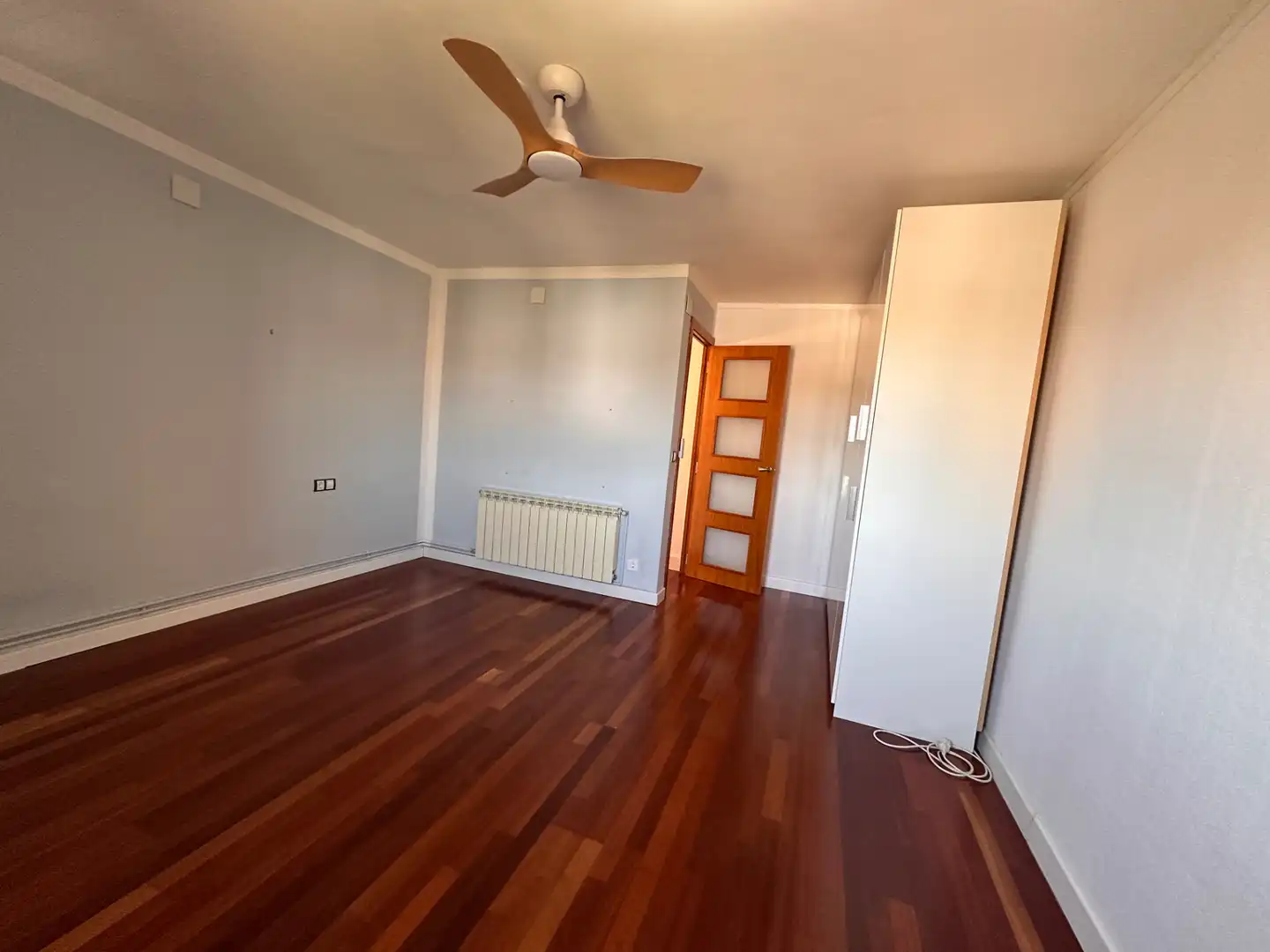 Schlafzimmer von Einfamilien-Reihenhaus zum Verkauf in El Catllar  mit Heizung, Privatgarten und Parkett
