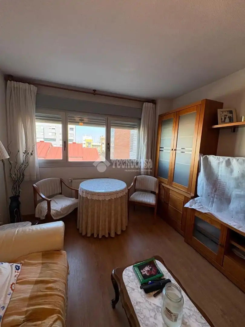 Bedroom of Flat for sale in Madrid