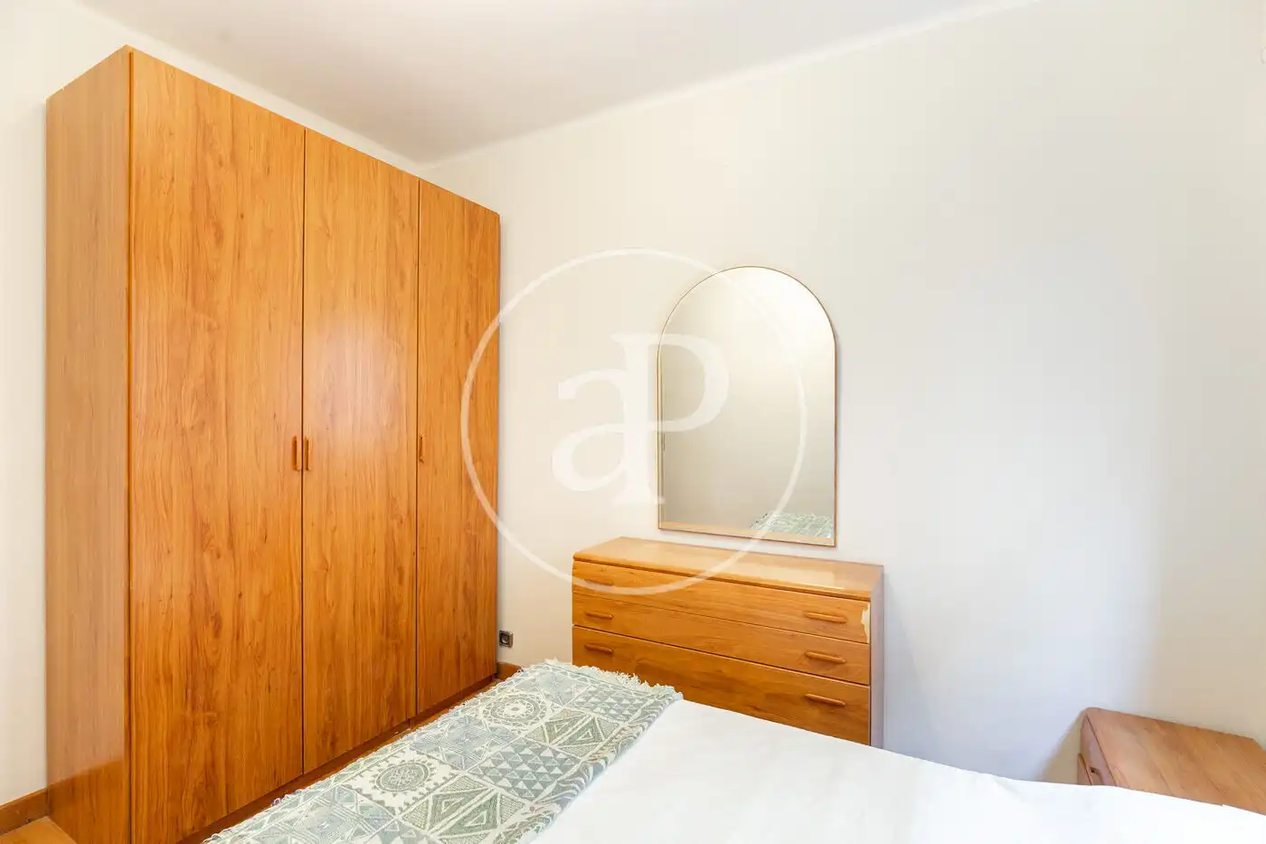 Habitación de Piso en venta en Barcelona con Calefacción y Amueblado