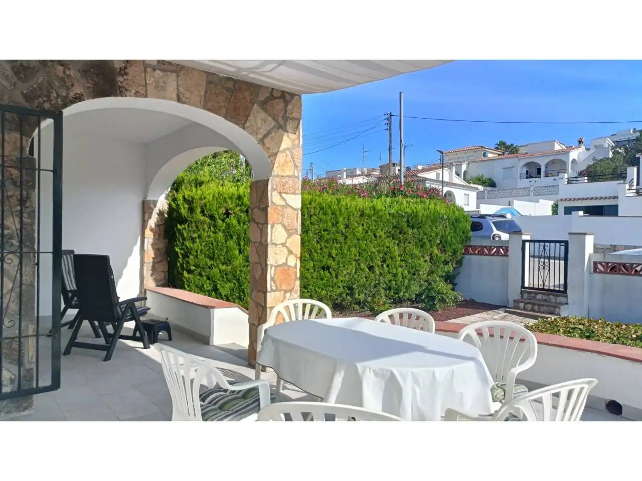 Terrassa de Casa o xalet en venda en L'Escala amb Aire condicionat, Jardí privat i Terrassa
