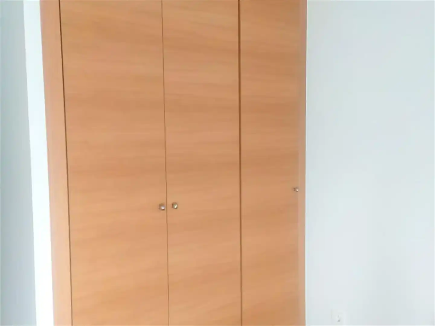Bedroom of Flat for share in Castilleja de la Cuesta  with Air Conditioner, Parquet flooring and Swimming Pool