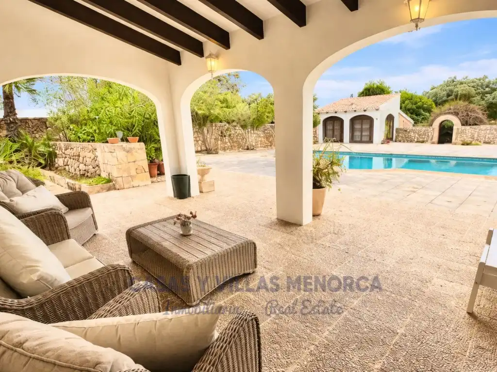 Terrassa de Finca rústica en venda en Sant Lluís amb Jardí privat, Terrassa i Piscina