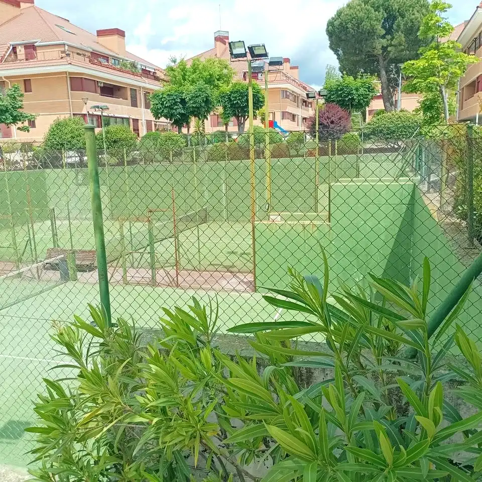 Vista exterior de Pis de lloguer en Las Rozas de Madrid amb Aire condicionat, Calefacció i Terrassa