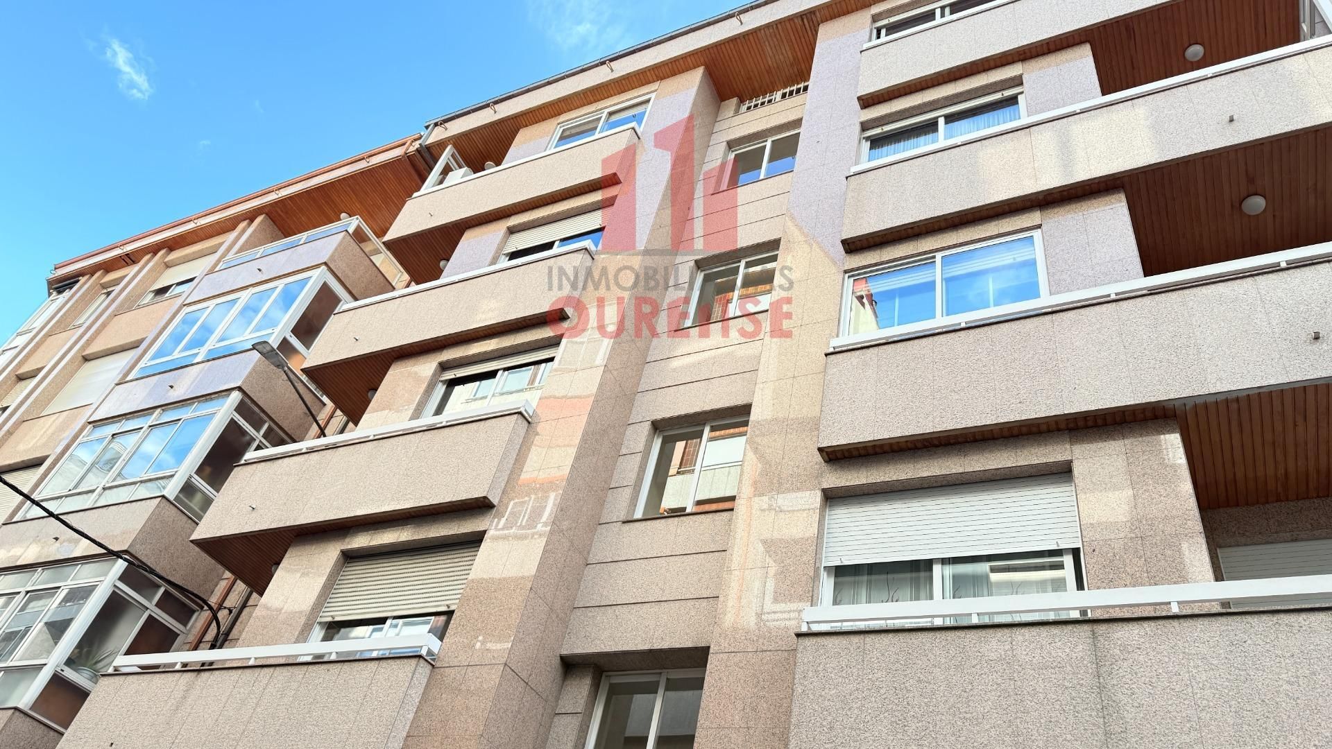 Vista exterior de Pis de lloguer en Ourense Capital  amb Calefacció i Balcó