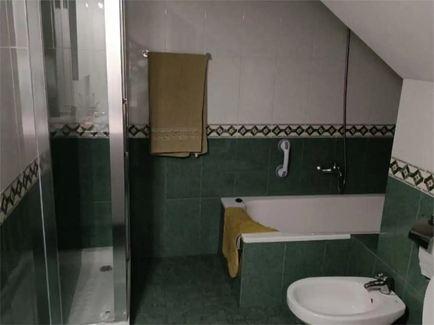 Baño de Casa o chalet en venta en A Rúa  con Parquet y Trastero