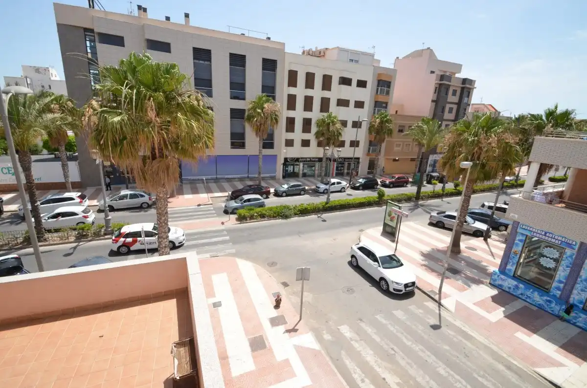 Piso de alquiler en Avenida sabinal (b), Roquetas Pueblo