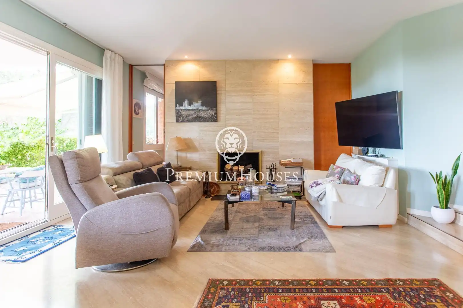 Sala d'estar de Casa o xalet en venda en Les Bilbenyes
