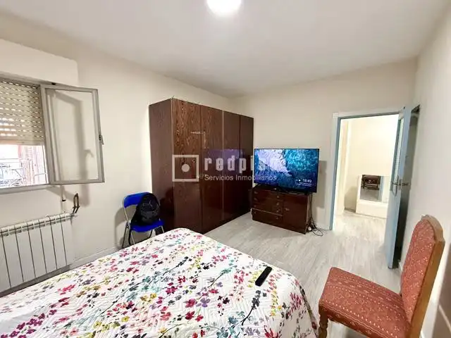 Habitación de Piso en venta en Madrid con Calefacción y Terraza