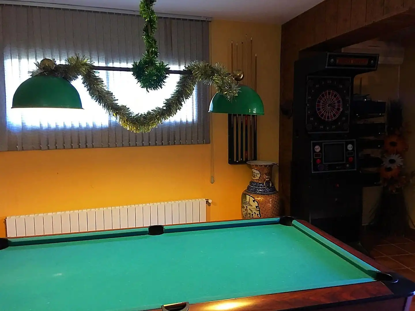 Swimming pool of Houses for sale in Els Guiamets