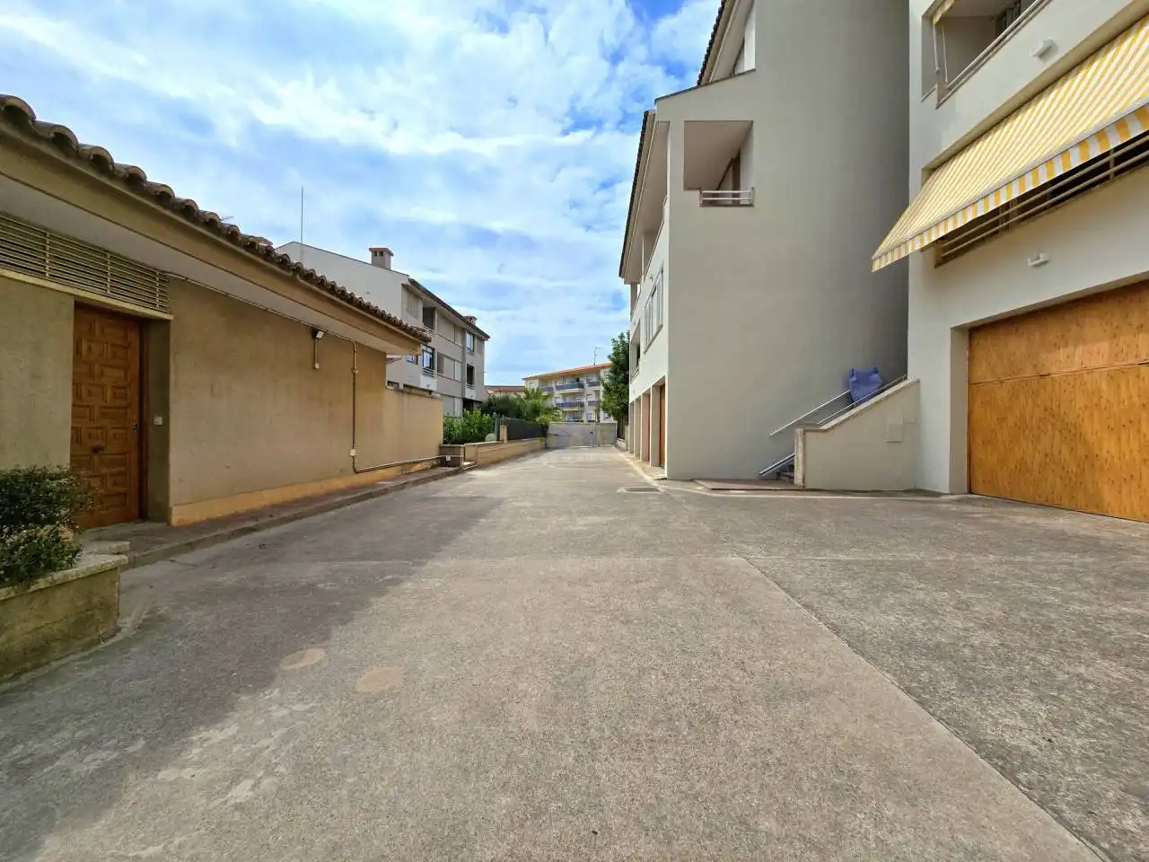 Aparcament de Àtic en venda en El Vendrell amb Aire condicionat, Parquet i Terrassa