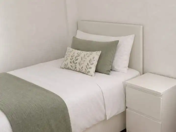 Schlafzimmer von Wohnung zur Miete in  Sevilla Capital mit Klimaanlage