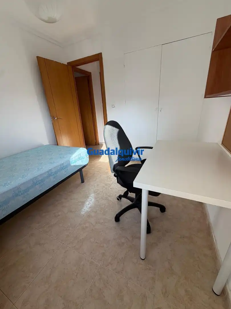 Schlafzimmer von Wohnung zum Verkauf in Montequinto mit Klimaanlage und Terrasse