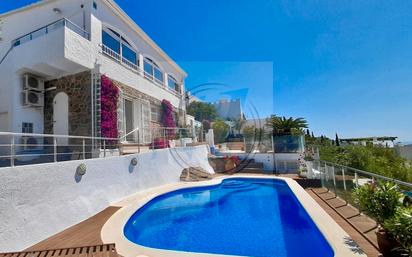 Vista exterior de Casa o xalet en venda en Roses amb Aire condicionat, Jardí privat i Terrassa