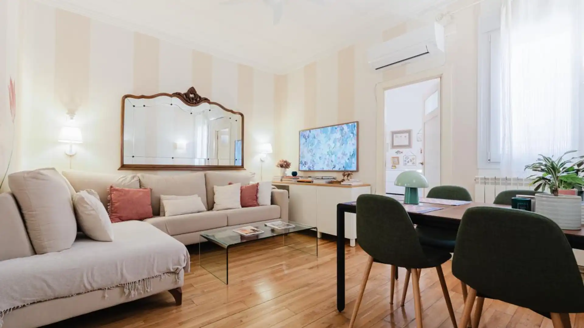 Sala de estar de Piso en venta en  Madrid Capital con Aire acondicionado y Calefacción