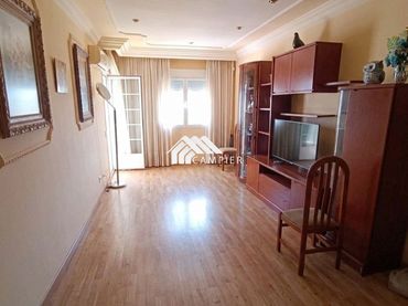 Piso con balcón en venta en Calle Miguel López de Legazpi