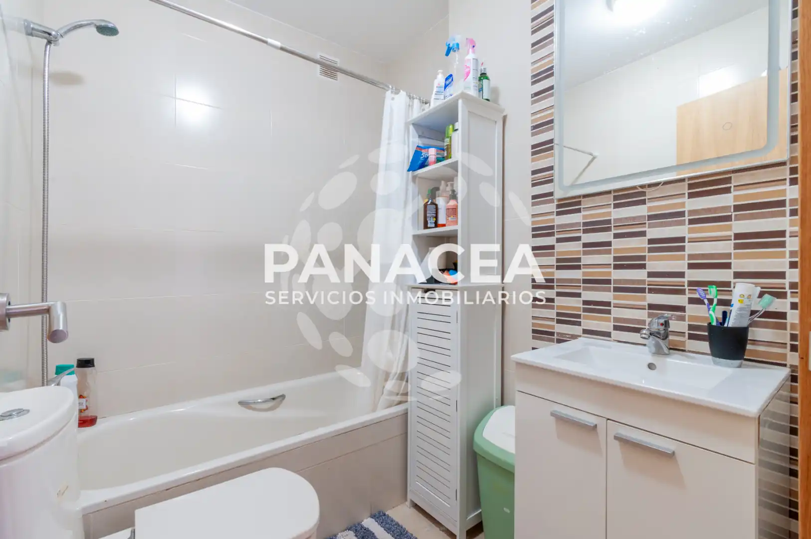 Piso en venta en Roquetas de Mar con Amueblado, Horno y Lavadora