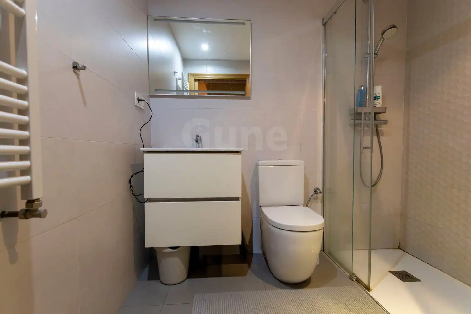 Baño de Piso en venta en Beasain con Calefacción
