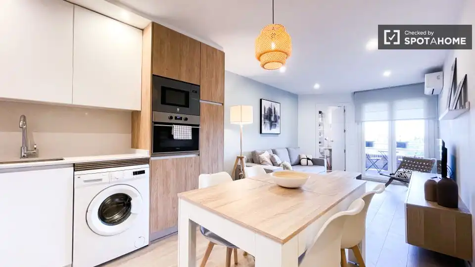Kitchen of Flat for rent in Madrid  with Air Conditioner, Heating and Furnished