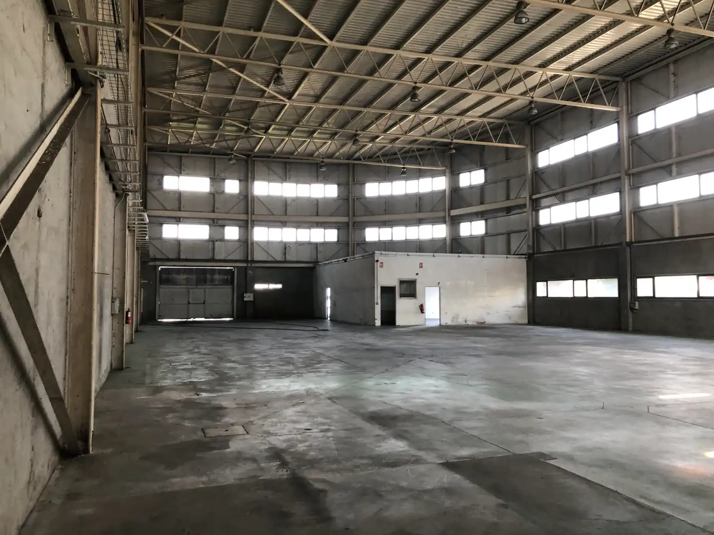 Nau industrial en venda en O Porriño   amb Alarma