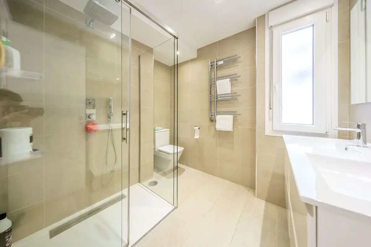 Flat with pool for sale in Calle de Fermín Caballero, imagen 24