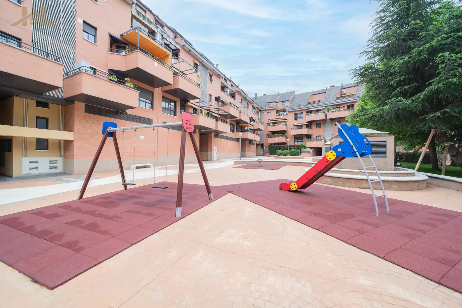 Exterior view of Ground floor for sale in Las Rozas de Madrid