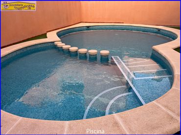 Duplex con balcone in vendita a Calle Venecia