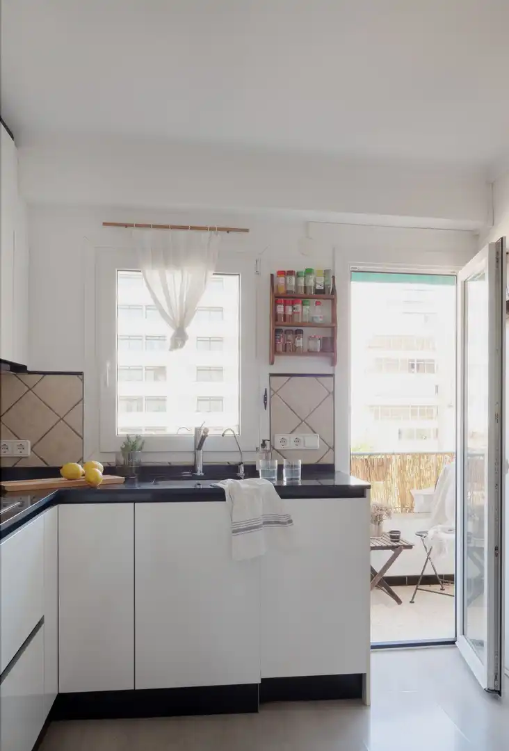 Küche von Wohnungen zum Verkauf in  Palma de Mallorca mit Terrasse und Balkon