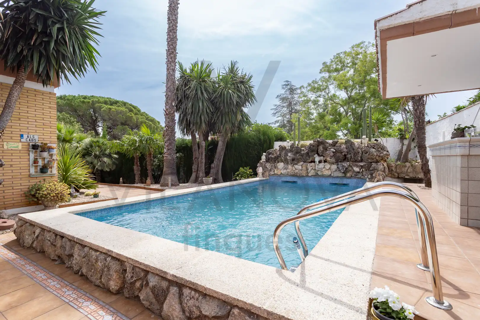 Piscina de Casa o xalet en venda en Valls amb Aire condicionat, Calefacció i Jardí privat