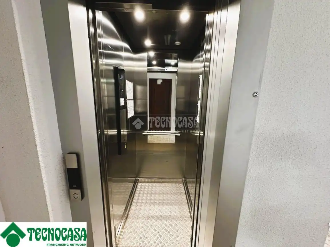 Flat for sale in Manises  with Storage room and Balcony