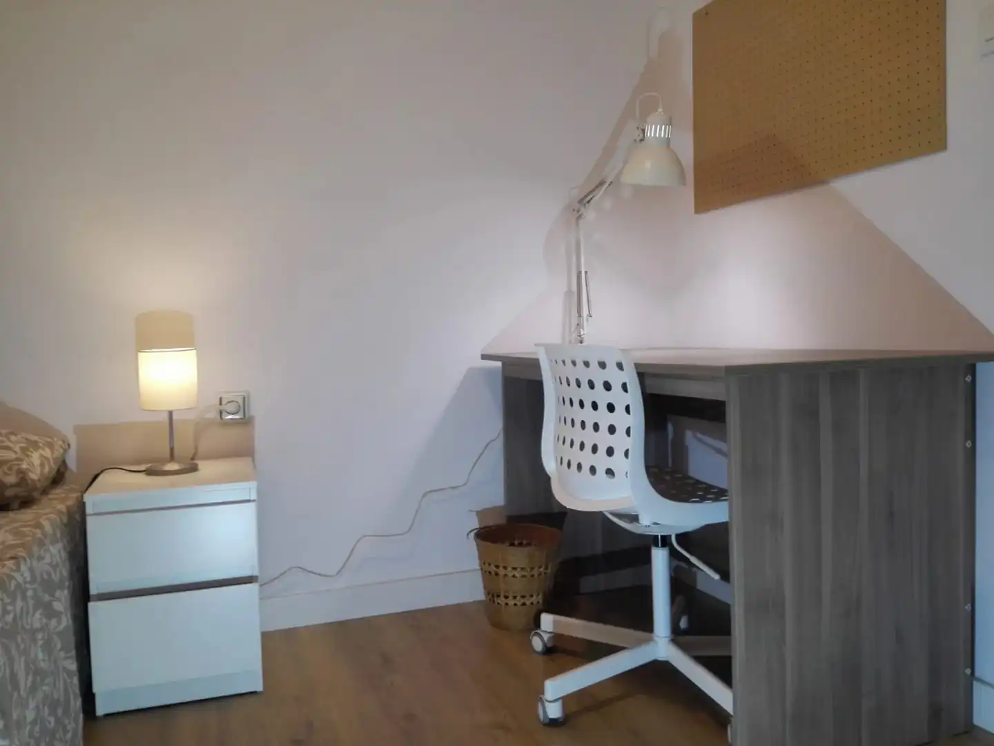 Bedroom of Flat for share in Benimaclet