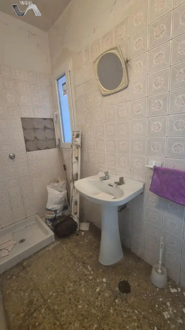 Badezimmer von Büro zur Miete in Centro