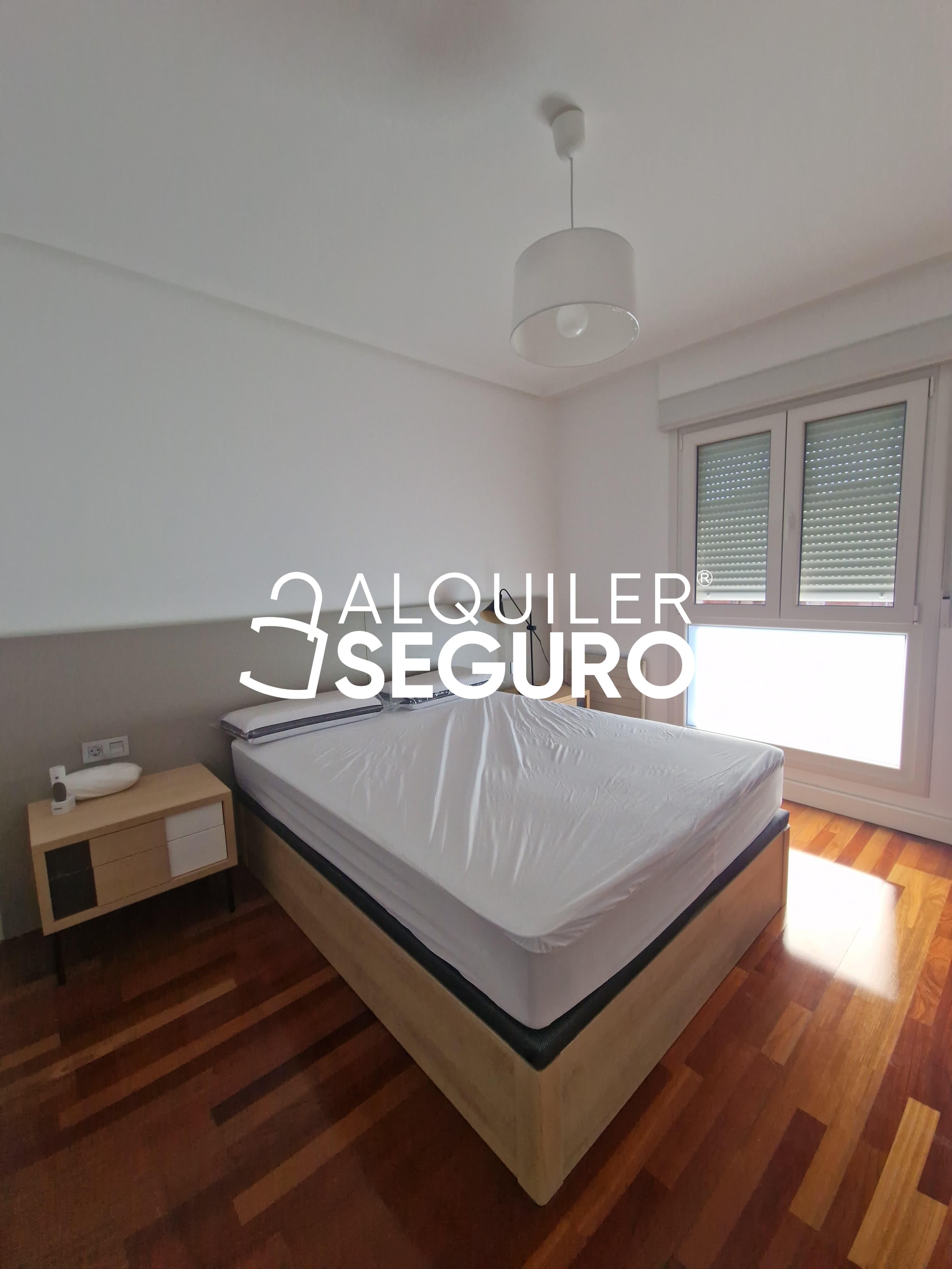 Bedroom of Flat to rent in Getxo   with Heating and Furnished