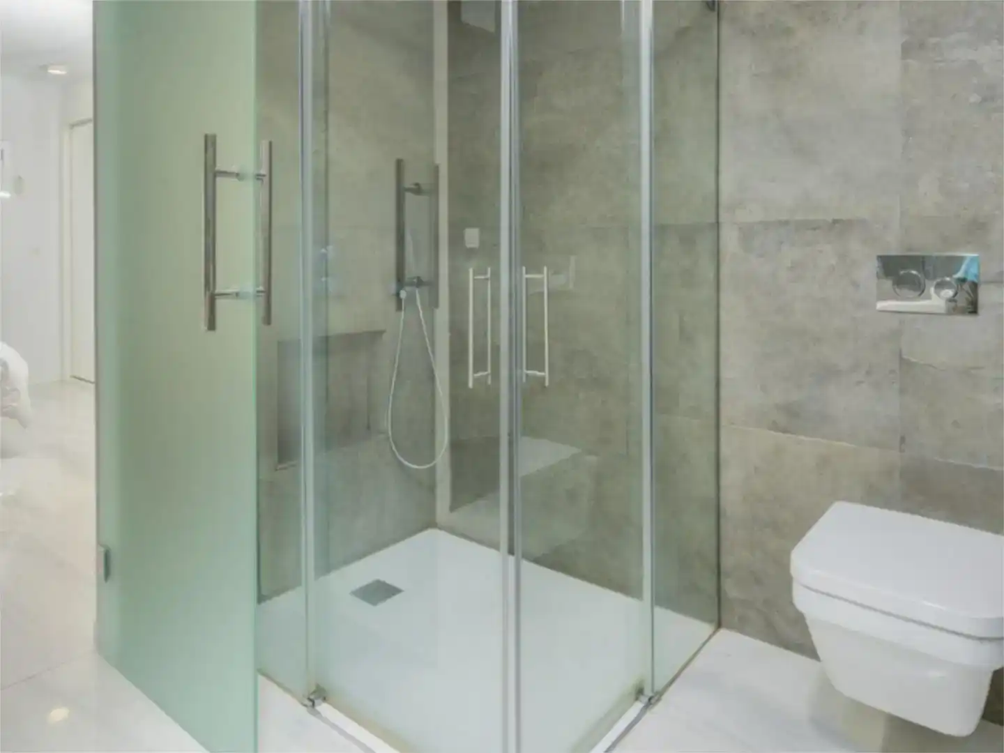 Bathroom of Apartments for rent in Altea
