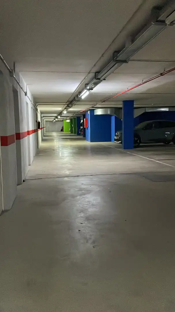 Einzelparkplatz mit Aufzug zum Verkauf in Avinguda de la Clota 21, imagen 7