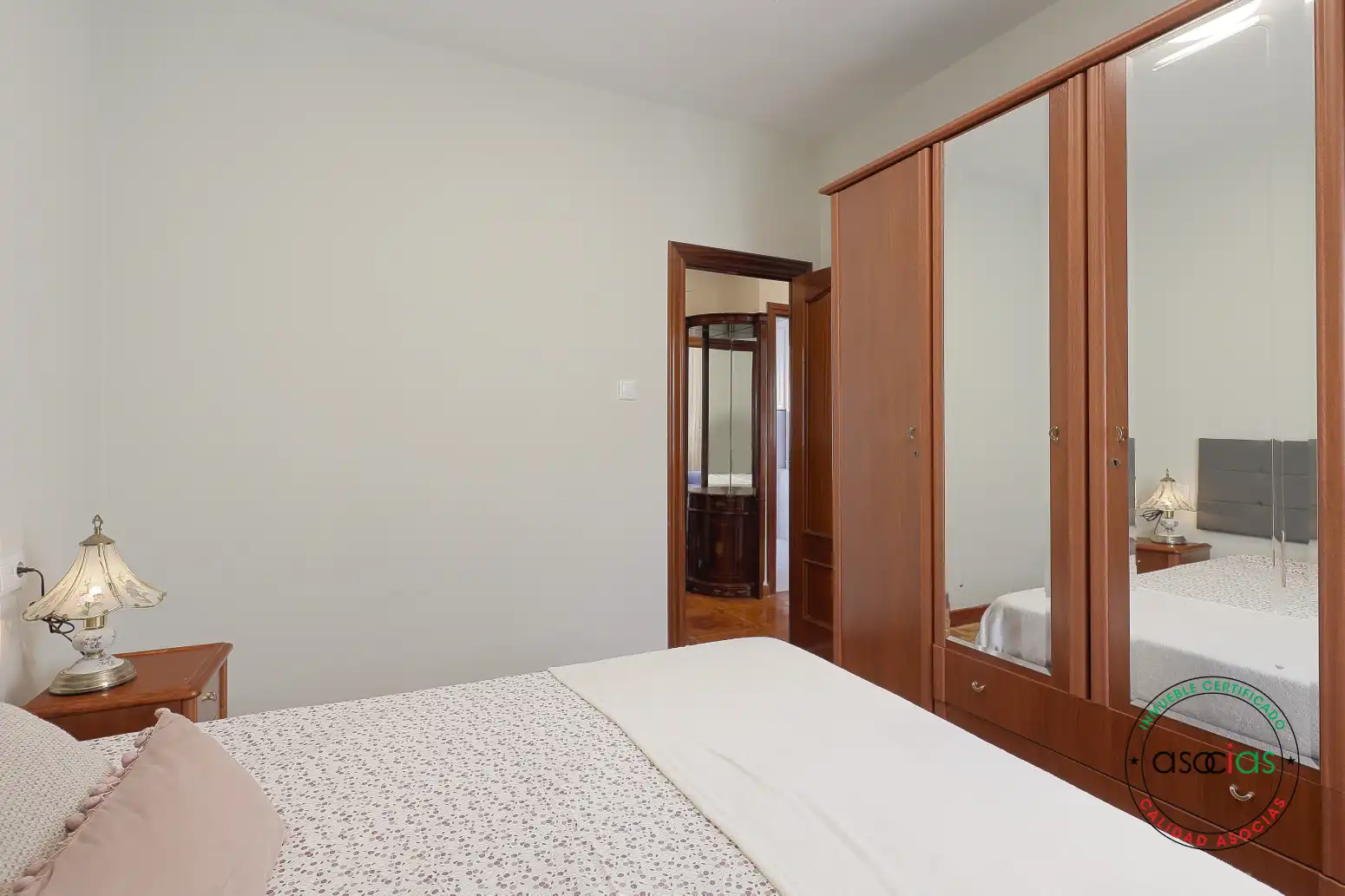 Habitación de Piso en venta en Gijón  con Calefacción y Amueblado