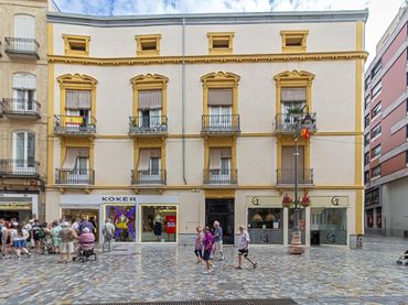 Pis amb balcó en venda a Calle PUERTA DE MURCIA 2