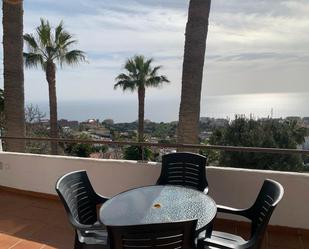 Terrassa de Apartament de lloguer en Benalmádena amb Moblat i Piscina comunitària