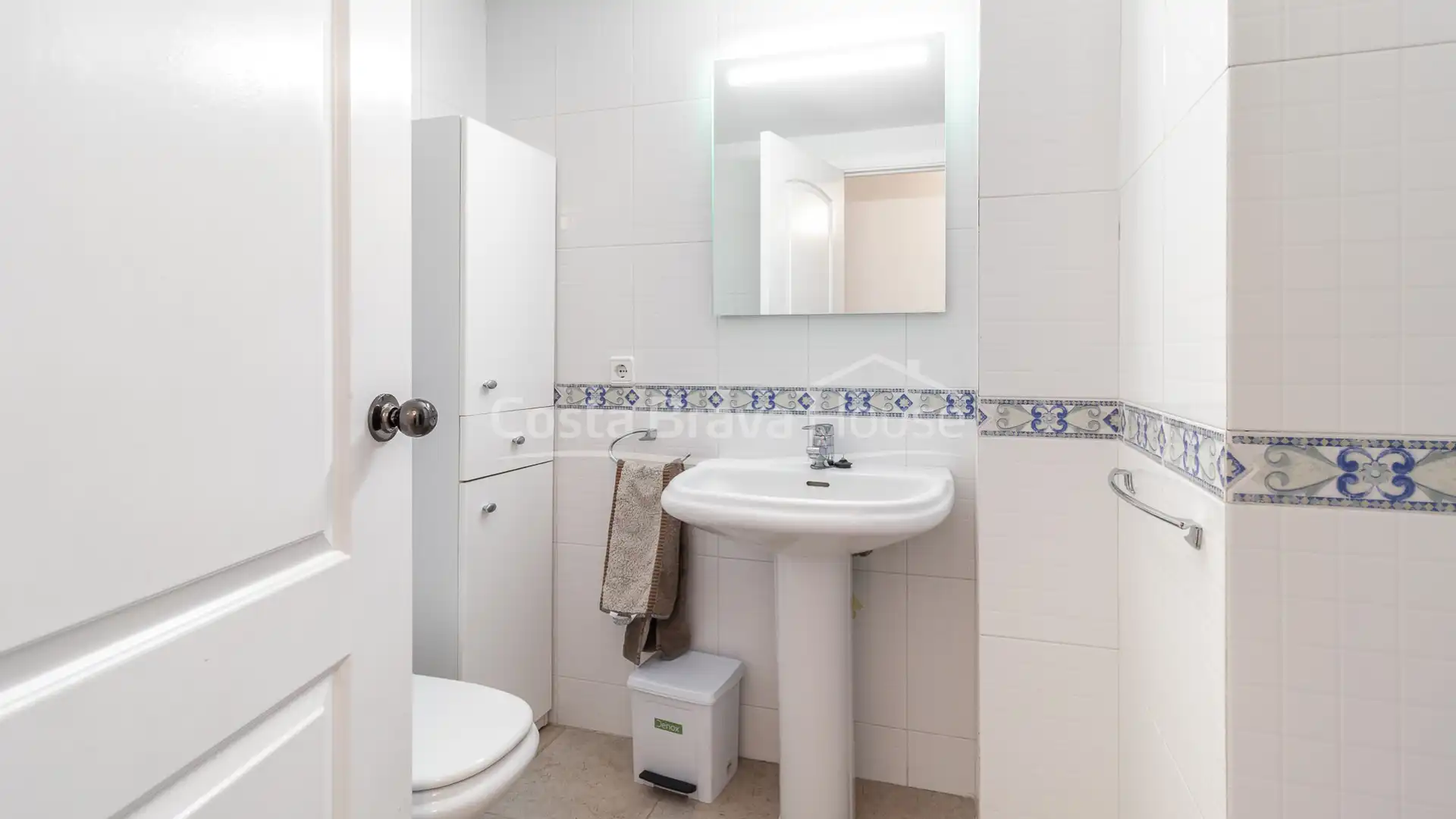 Baño de Apartamento en venta en Pals con Terraza, Piscina y Horno