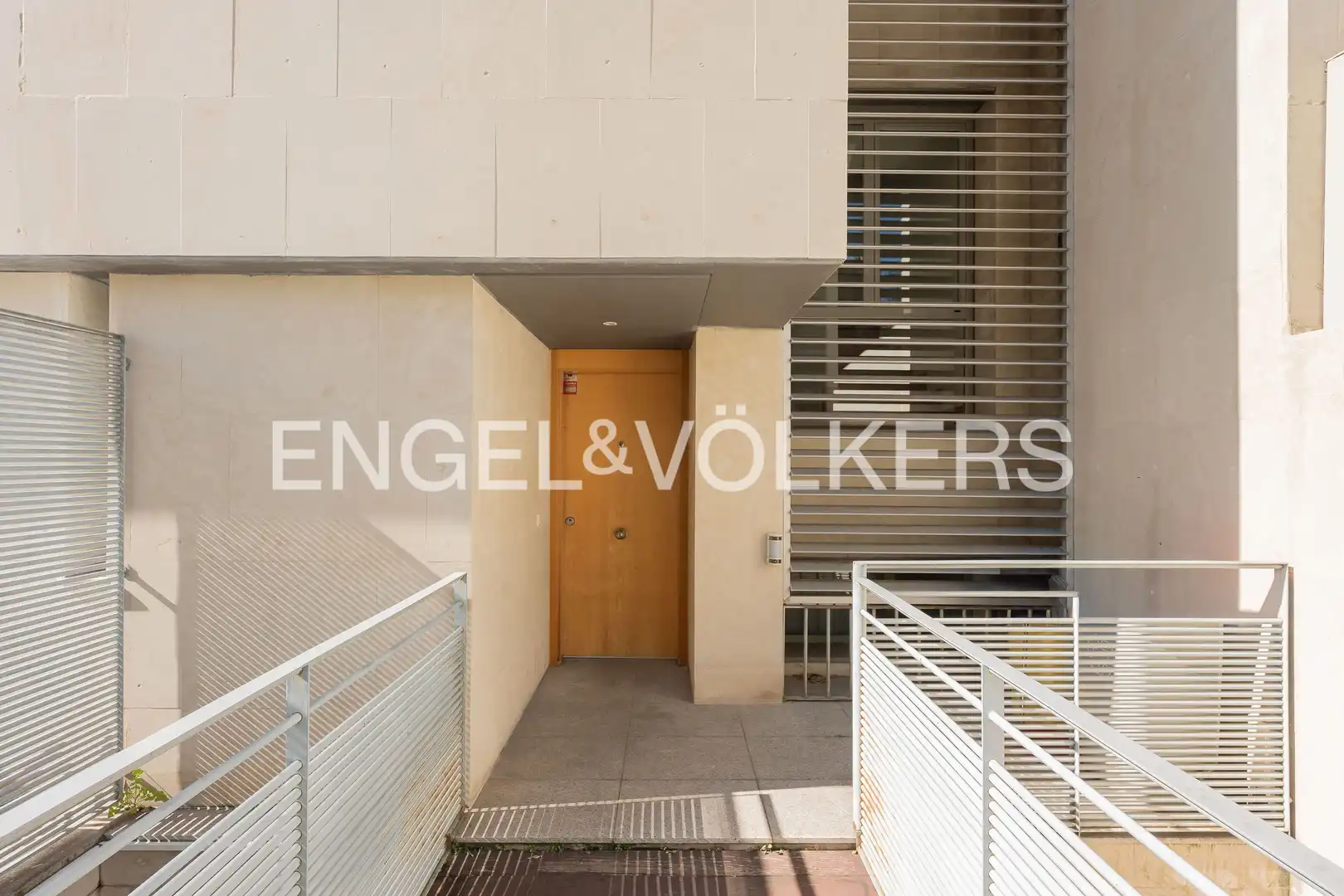 Terrassa de Casa o xalet en venda en Madrid amb Aire condicionat, Calefacció i Terrassa